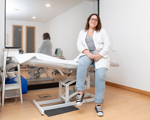 Please fill the source and the alt text